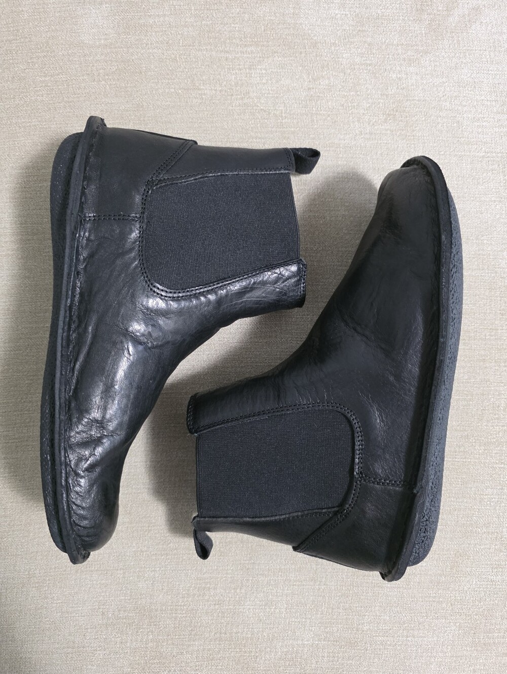 VIBAe Helinski Leather Chelsea Boots Preto Black EU 37 (Women's US 7)  NWOB